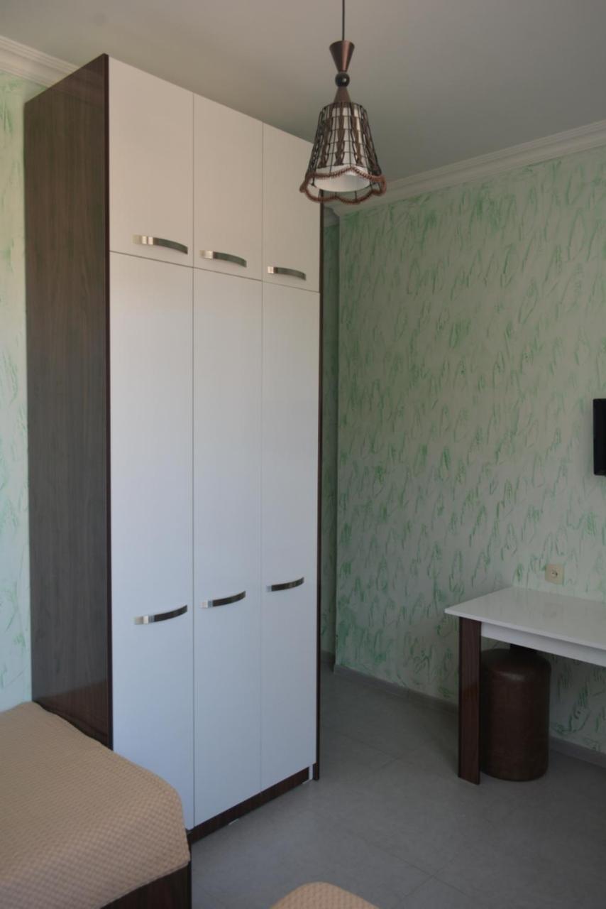 Hotel Niks Makhinjauri Exteriör bild