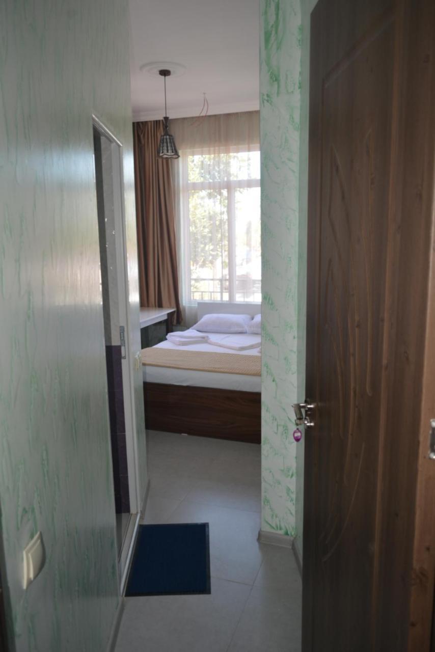 Hotel Niks Makhinjauri Exteriör bild