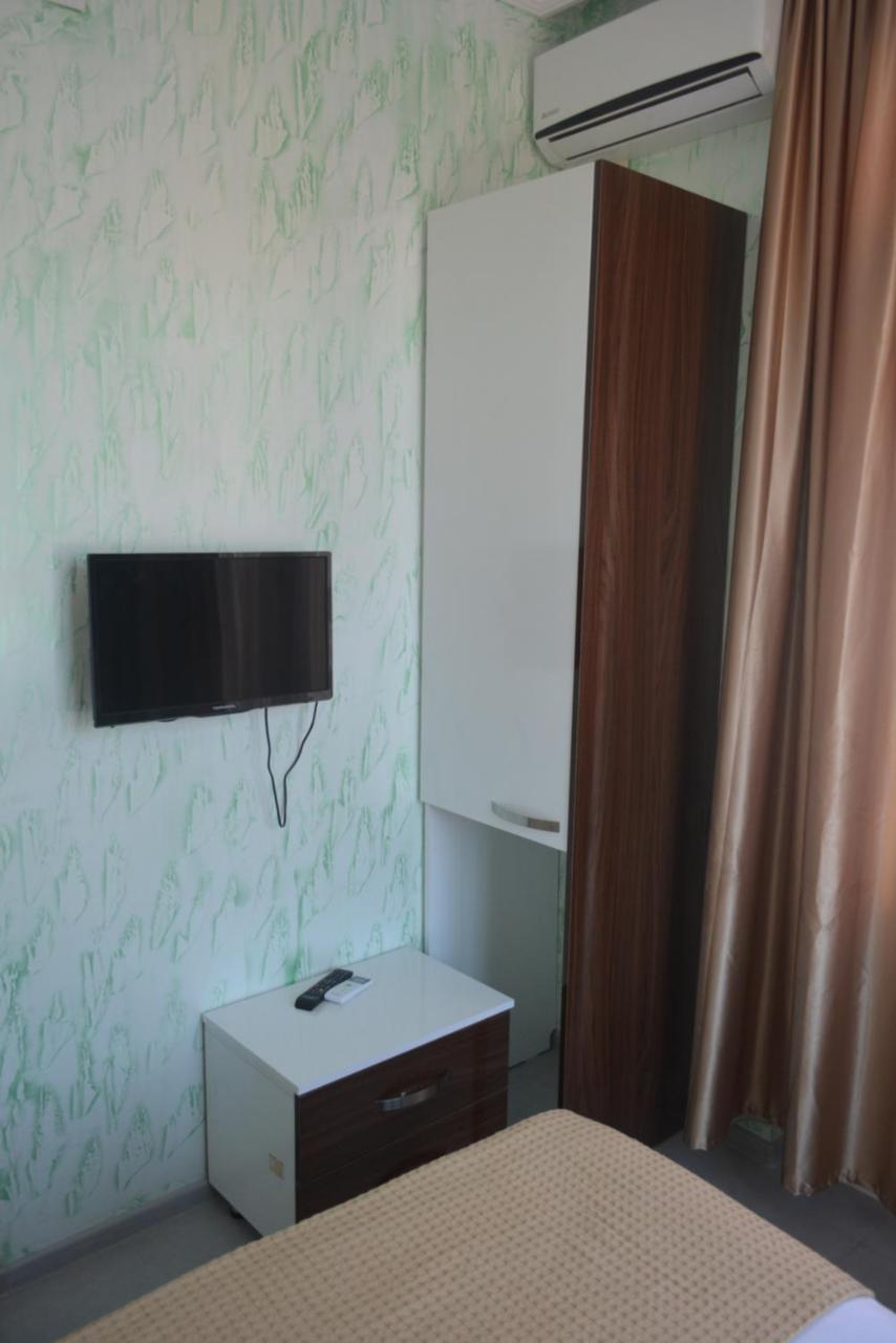 Hotel Niks Makhinjauri Exteriör bild