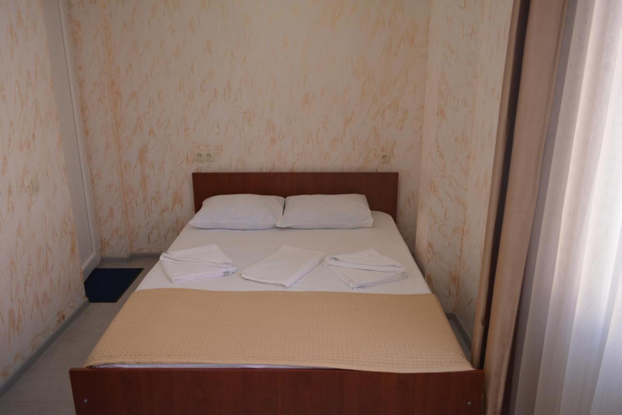 Hotel Niks Makhinjauri Exteriör bild