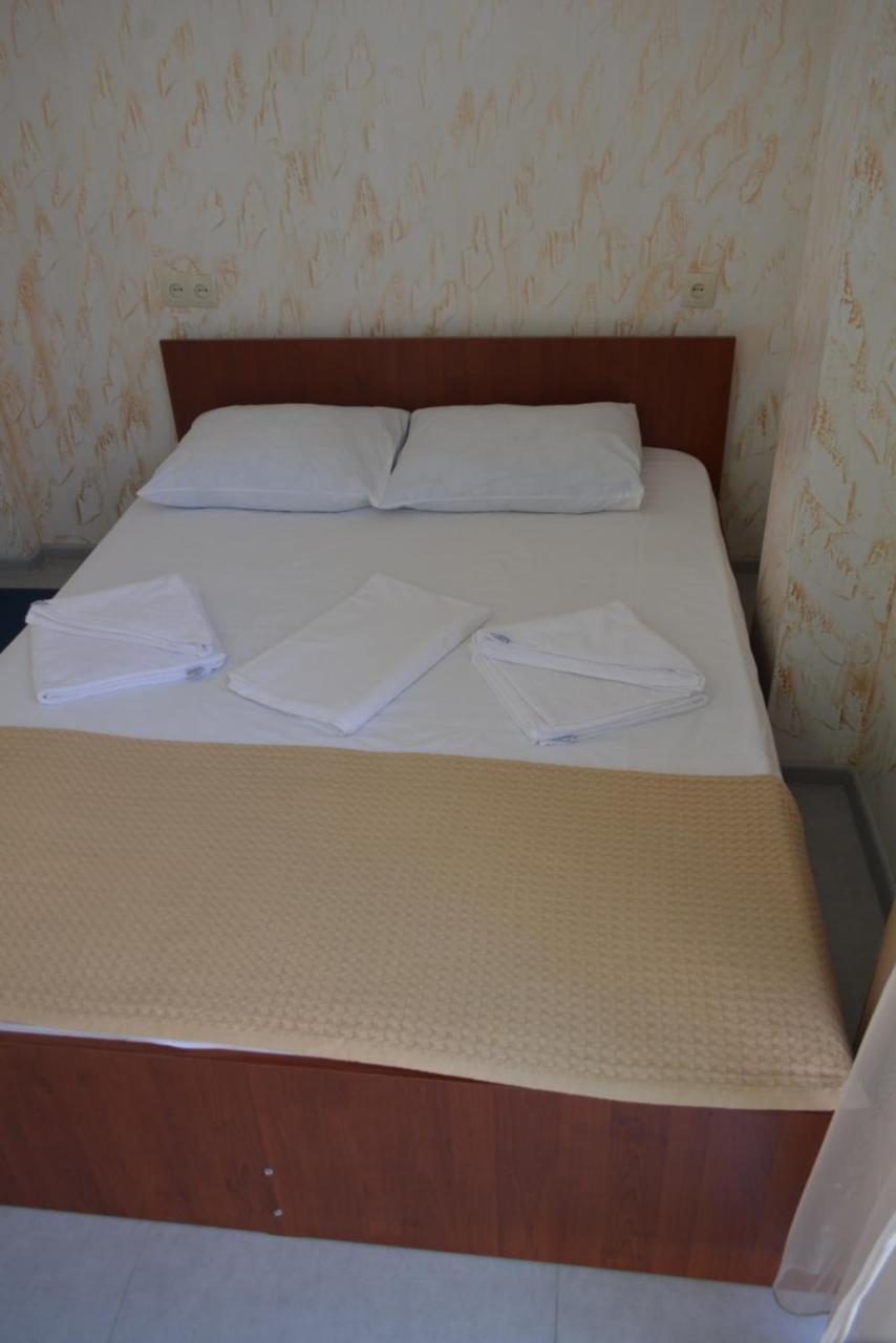 Hotel Niks Makhinjauri Exteriör bild